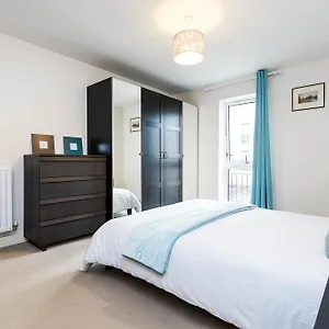 https://the-o2-view-apartment.brighton-hotels-england.com