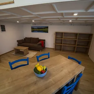 https://apartment-emonca.hotels-in-ljubljana.com