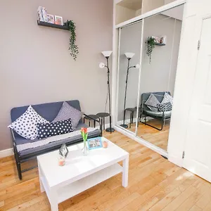 Studio Flat Near Liverpool St & Shoreditch London. Appartamento